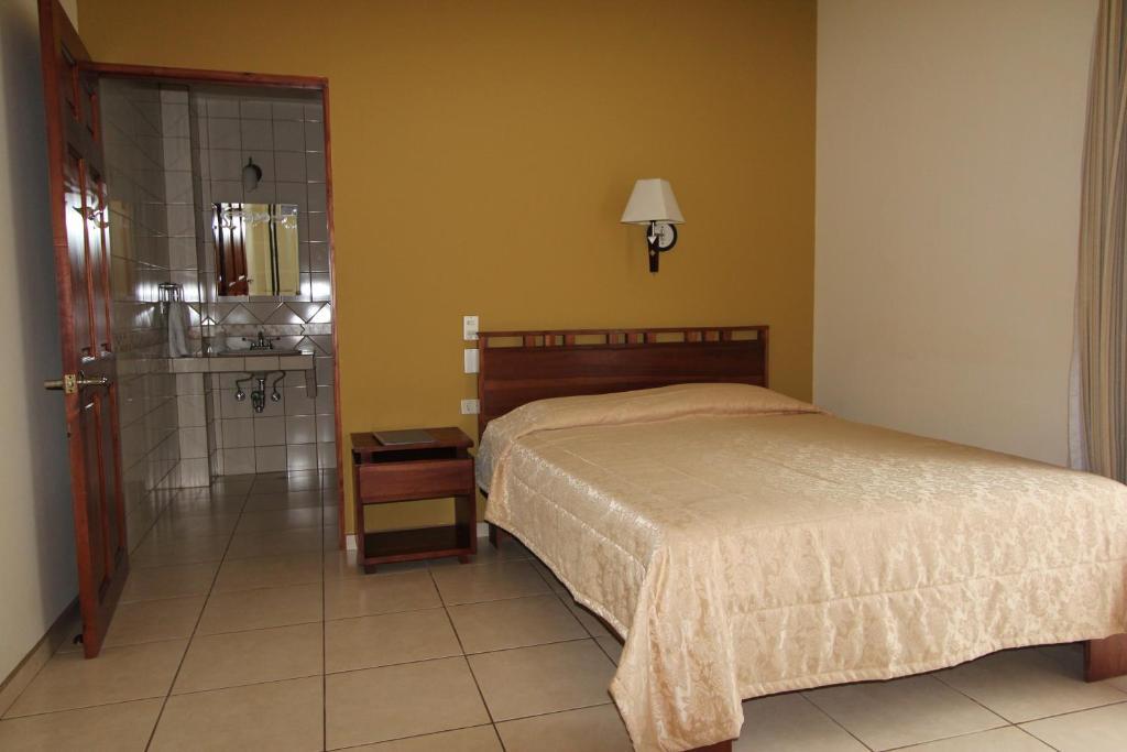 Hotel La Fortuna Værelse billede